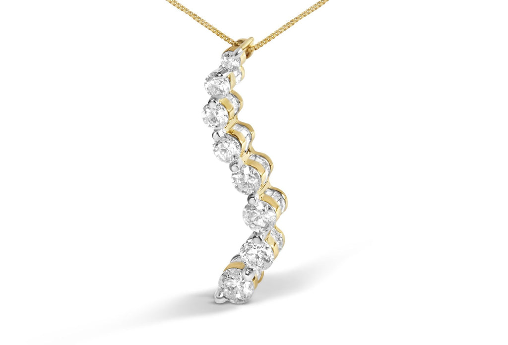 14K Yellow Gold 3.0 Cttw Diamond Journey Pendant Necklace (I-J)
